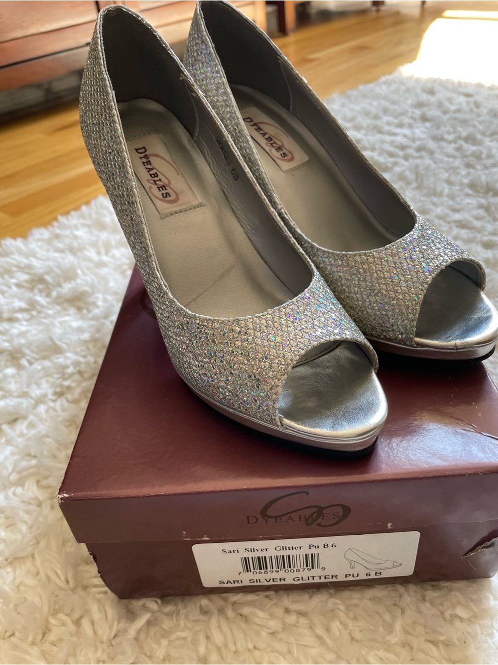 Dyeables Silver Glitter Peep-Toe Heels